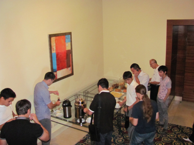 Участники семинара, посвященного новым программным продуктам Лаборатории Касперского на кофе-брейке